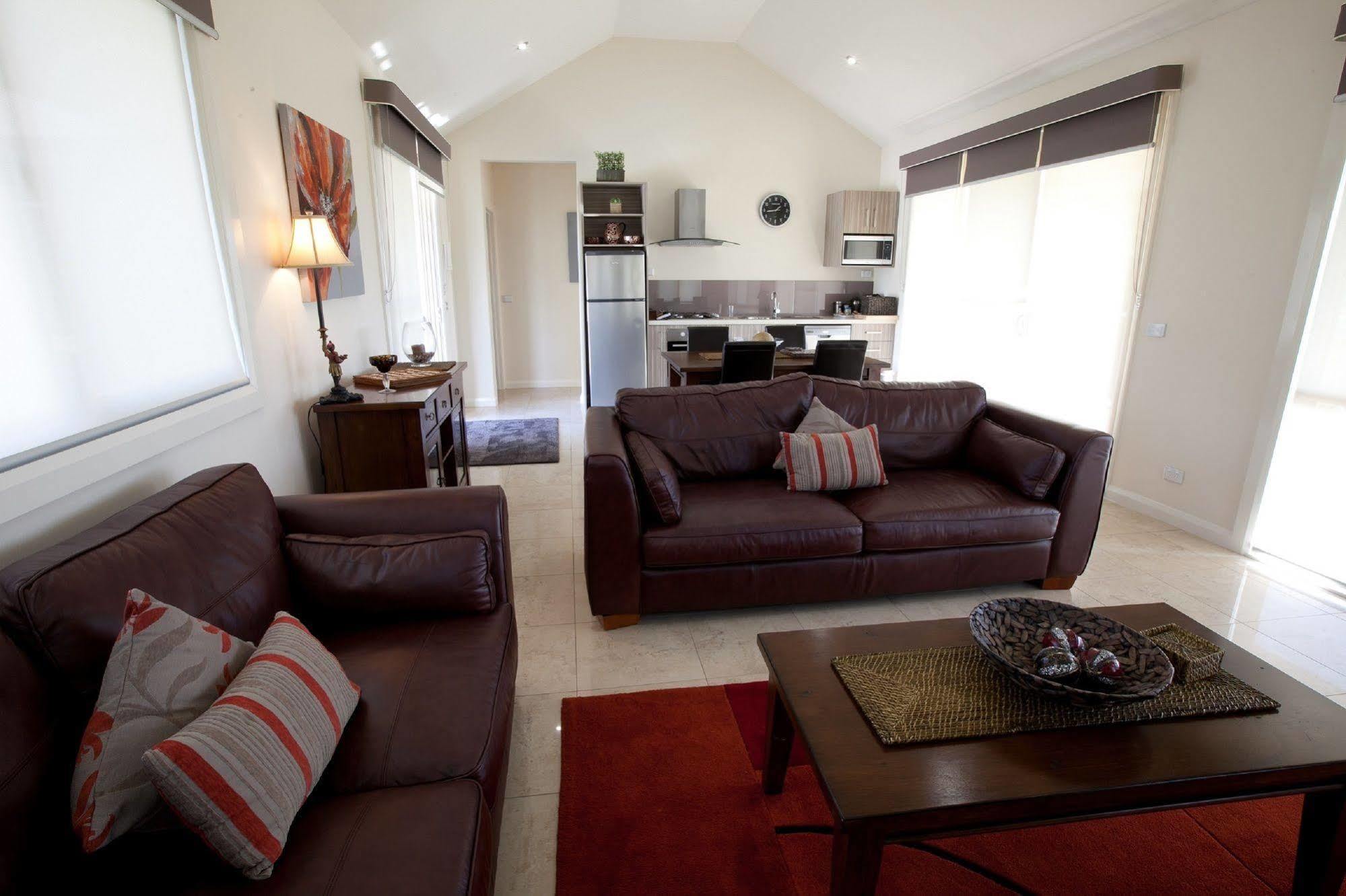 Wild Cattle Creek Estate Bed & Breakfast Wandin Yallock Dış mekan fotoğraf